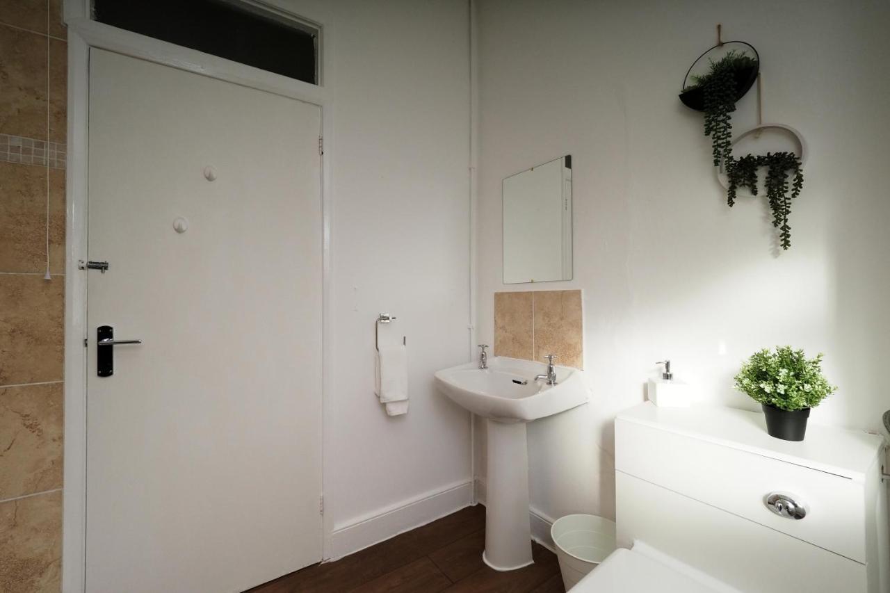 Home In Wellesbourne - Contractors - Families - Reduced Rates Luaran gambar